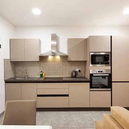 Διαμέρισμα Ca2 - Prime Location - Modern & Lovely Studio Saint Julian's