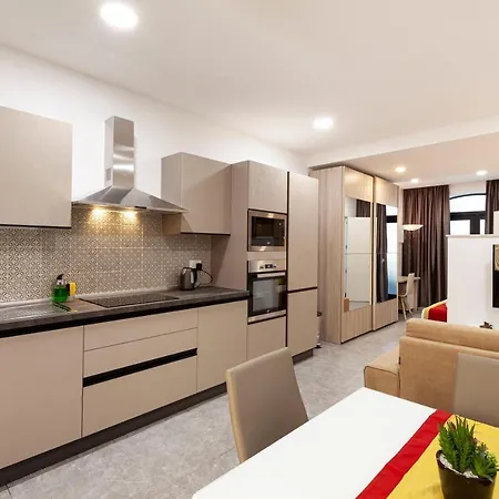 Apartment Ca2 - Prime Location - Modern & Lovely Studio *